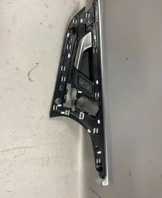 Audi Q7 4M Front door interior handle 4M0837019B