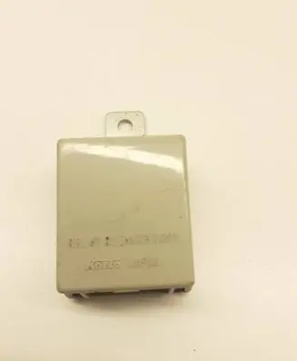 Honda FR-V Air suspension control unit module (rear) JAPAN