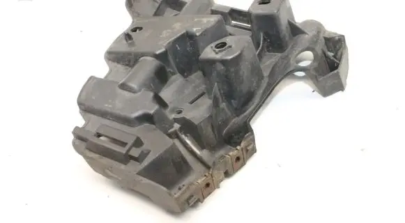 Volvo XC70 Front bumper mounting bracket 31214961