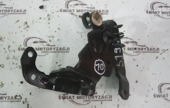 Engine mount bracket