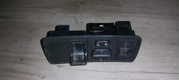Toyota Avensis T250 Headlight level height control switch 777663