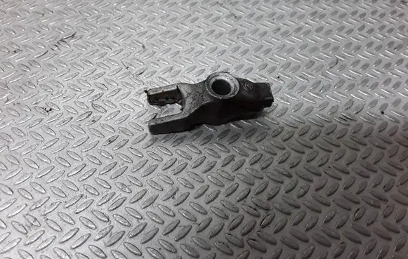 Opel Vectra C Fuel Injector clamp holder