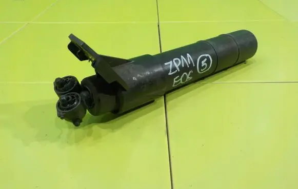 Volkswagen Golf IV Headlight washer pump 1Q0955978 ZP11
