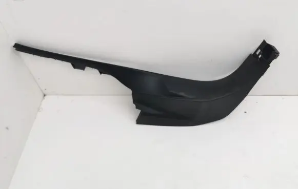 Foot area side trim