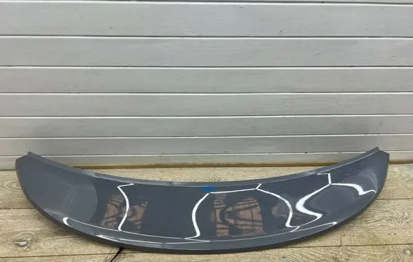 Tailgate/trunk spoiler