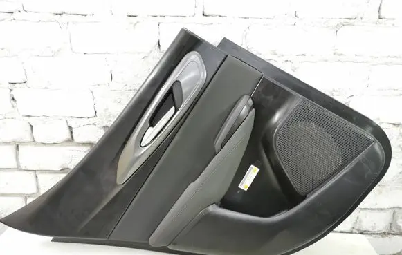 Alfa Romeo Tonale Rear door card panel trim