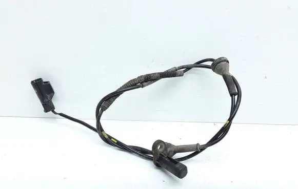 Volvo XC90 ABS brake wheel speed sensor 30682479
