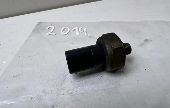 Air conditioning (A/C) pressure sensor