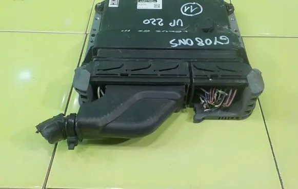 Lexus GS 300 350 430 450H Engine control unit/module 8966130G70