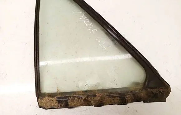 Mazda 626 Rear side window as2