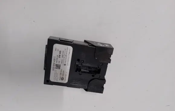 Skoda Fabia Mk3 (NJ) Keyless (KESSY) go control unit/module 5Q0959435C