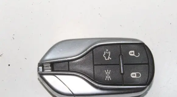 Maserati Ghibli Ignition key/card 