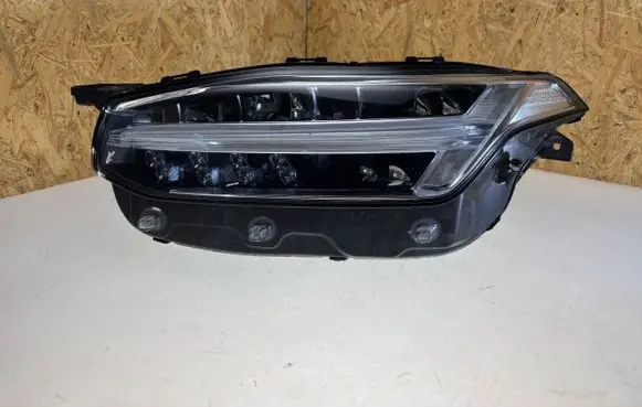 Volvo XC90 Headlight/headlamp 32342482 KT59202