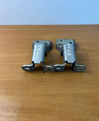 Renault Trafic III (X82) Front door hinges set 804005400R 93450652