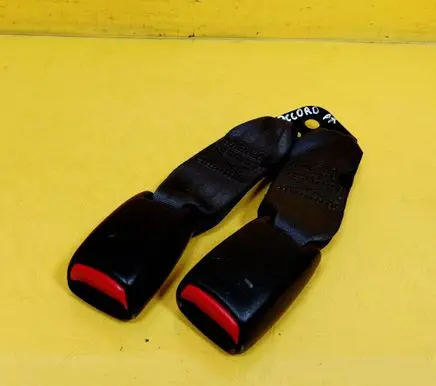 Honda Accord Middle seatbelt buckle (rear) 