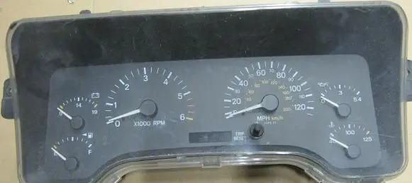 Jeep Cherokee XJ Speedometer (instrument cluster) P56010198AC