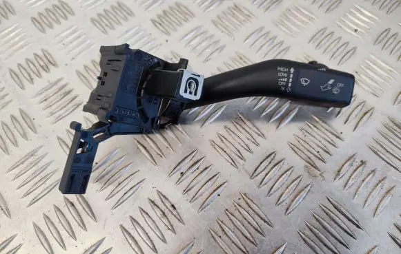 Skoda Superb B6 (3T) Wiper control stalk 1K0953519K