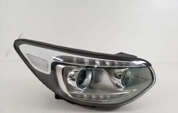KIA Soul Headlight/headlamp 