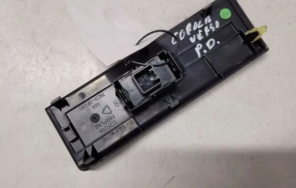 Toyota Corolla Verso AR10 Electric window control switch 742310F030