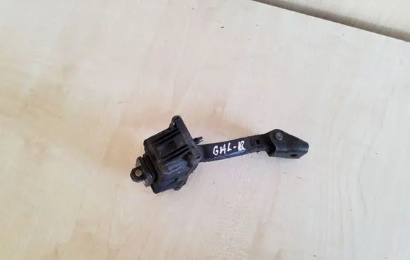 Toyota Avensis T250 Rear door check strap stopper