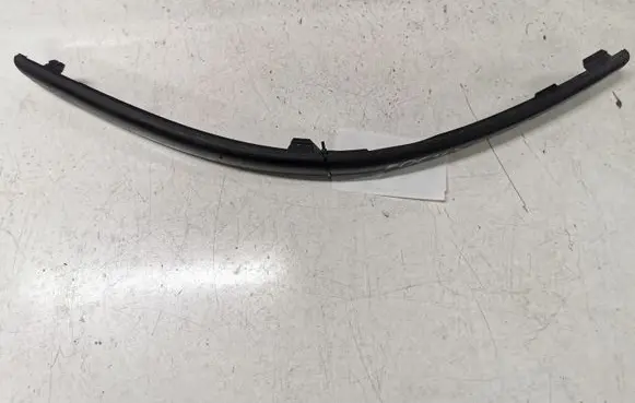 Ford Focus Front bumper splitter molding 2M5117E908