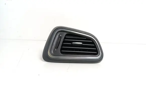 Renault Kadjar Dashboard side air vent grill/cover trim 687600565R