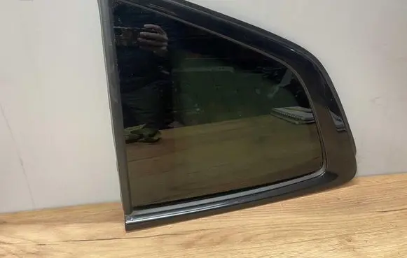 BMW X3 G01 Rear side window 7388827