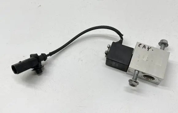 Air conditioning (A/C) expansion valve