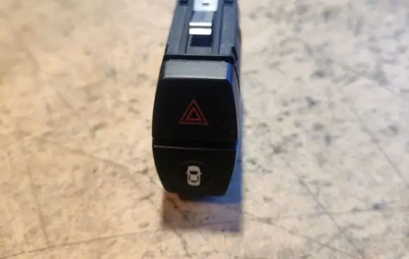 BMW X5 F15 Hazard light switch 9354186
