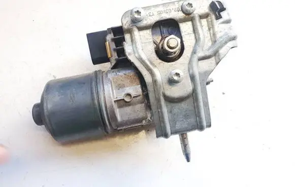 Volkswagen Golf Plus Wiper motor 5m0955120