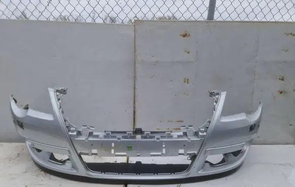 Volkswagen PASSAT B6 Front bumper 3C0807221C