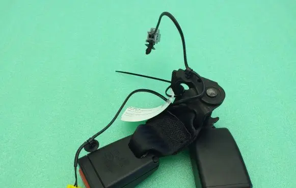 Jaguar F-Pace Middle seatbelt buckle (rear) HK83613K21 631912900C