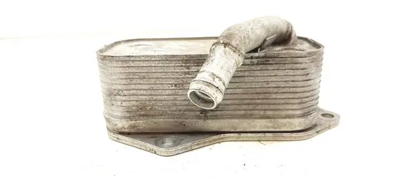 BMW 3 E90 E91 Engine oil radiator 7525333