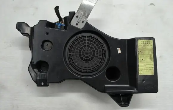 Audi A3 S3 8P Front door speaker 8P4035382