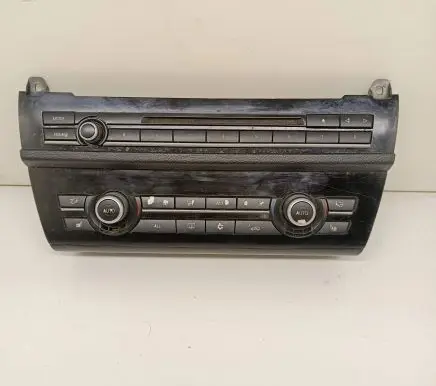 BMW 5 F10 F11 Climate control unit 16046610