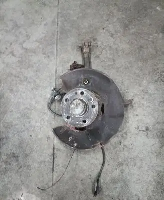 Mercedes-Benz CL C140 Front wheel hub spindle knuckle A1403320801
