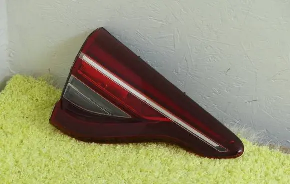 Renault Clio V Rear/tail lights 265553226R