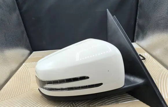 Mercedes-Benz GLK (X204) Front door electric wing mirror A2048101216