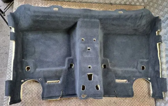 BMW 3 G20 G21 Rear floor carpet liner 7483082