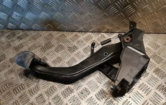 Mercedes-Benz S W221 Brake pedal 2212900301 A2212900301