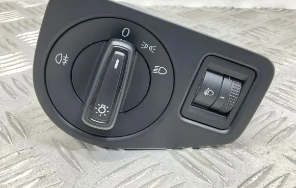 Volkswagen Golf VII Light switch 5G0941431AS 5G1858341D