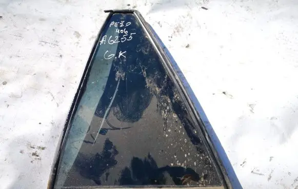Peugeot 406 Rear vent window glass 