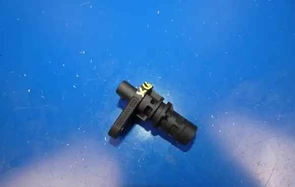 Volvo XC60 Crankshaft position sensor 31303937 0261210338 02358