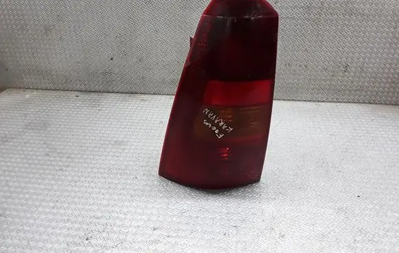 Ford Focus Rear/tail lights XS4X13N004EC
