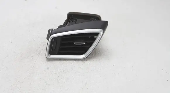 Nissan X-Trail T32 Dashboard side air vent grill/cover trim 687614BA0A E9895311100