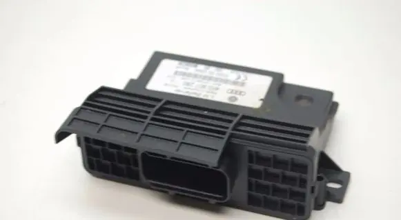 Audi Q7 4L Power management control unit 4F0907280