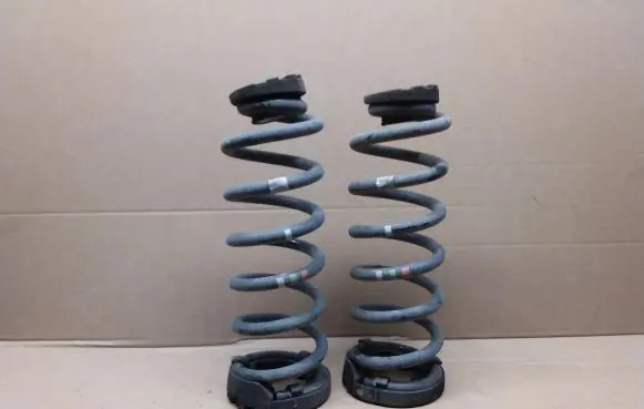 Jaguar XE Rear coil spring