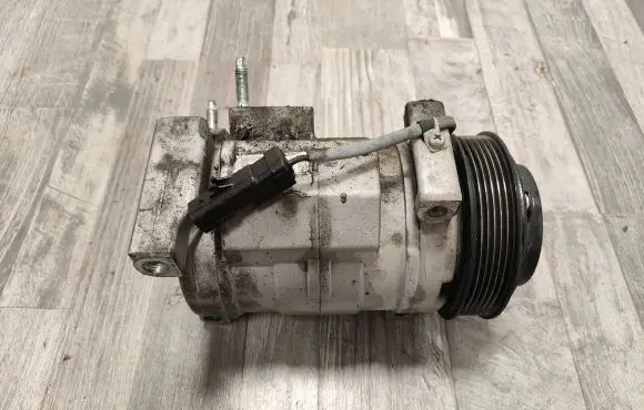 Chrysler Town & Country V Air conditioning (A/C) compressor (pump) 447260-6361 JJHJ17CA0119 4330230303
