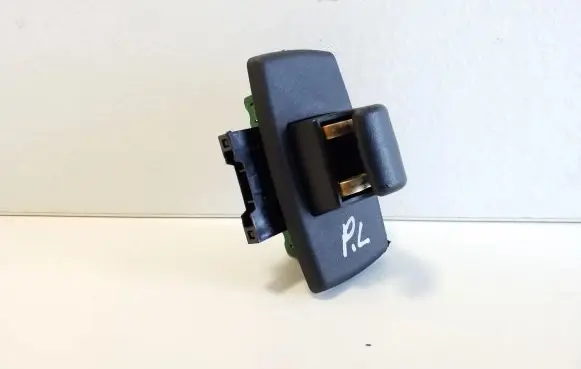 Sun visor clip/hook/bracket