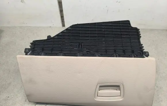 BMW 5 F10 F11 Glove box 51169166683